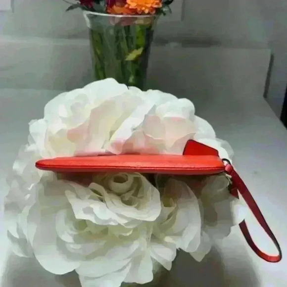 Coach Small Leather Wristlet Bag Corner Zip Purse Red Silver Logo - Picture 4 of 7